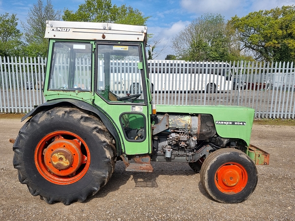 Chris Atkin & Son Ltd - Fendt 204V